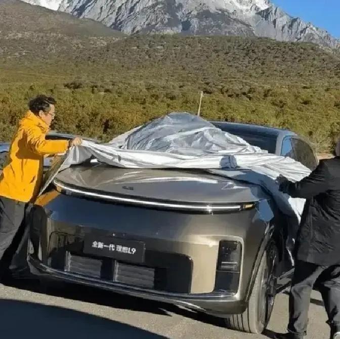 理想L9新款出现在丽江，这次颜值有提升，不知道价格如何，曾经理想L9给国产车提供