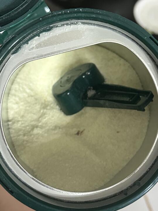 避雷英氏米粉/这么大品牌吃出异物没人处理