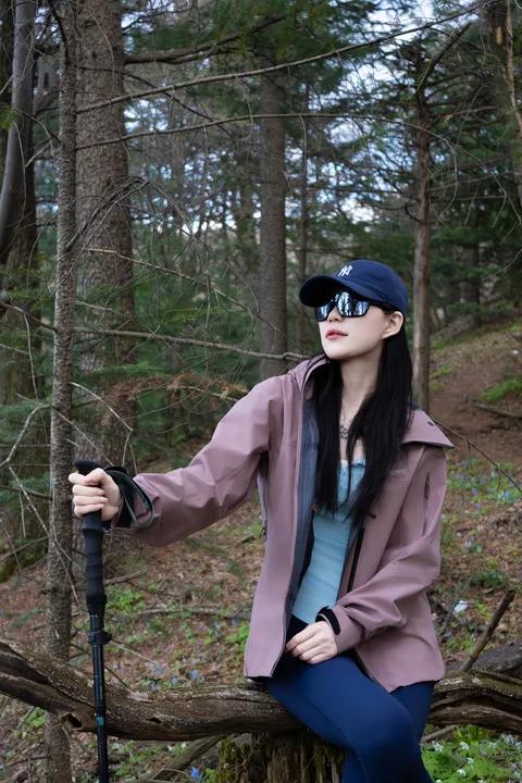 喜欢爬山，沿途尽是美景，累了就歇一歇，这才是爬山的真谛。