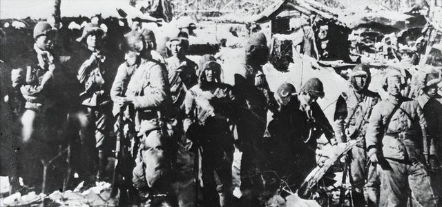 1937年冬天，一个汉奸带着300多个日军进山搜寻抗联。哪知第二天，汉奸独自回村