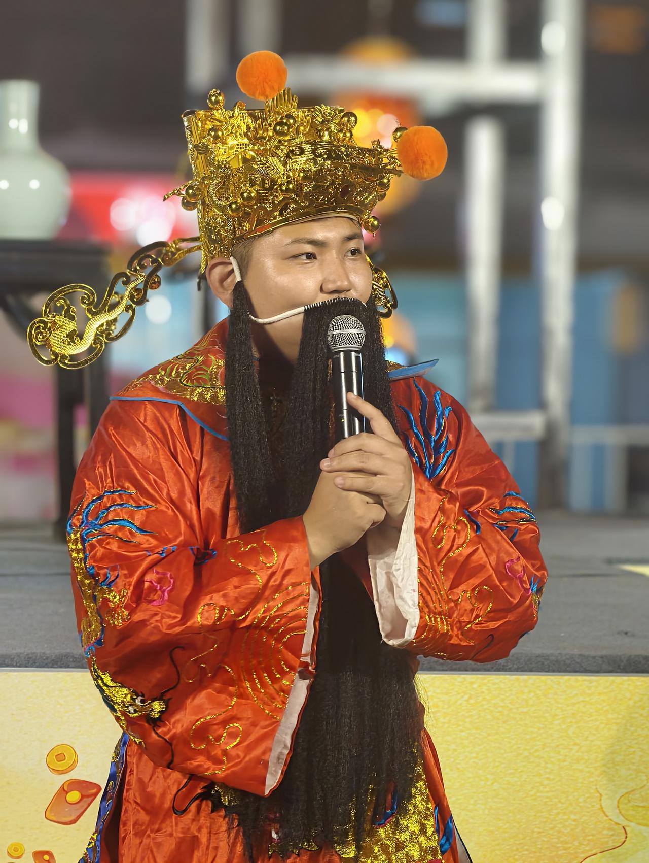 我认为相信:人生从来都是先舍后得，那些吃过的亏、让过的步，终会在时光里，以另一种