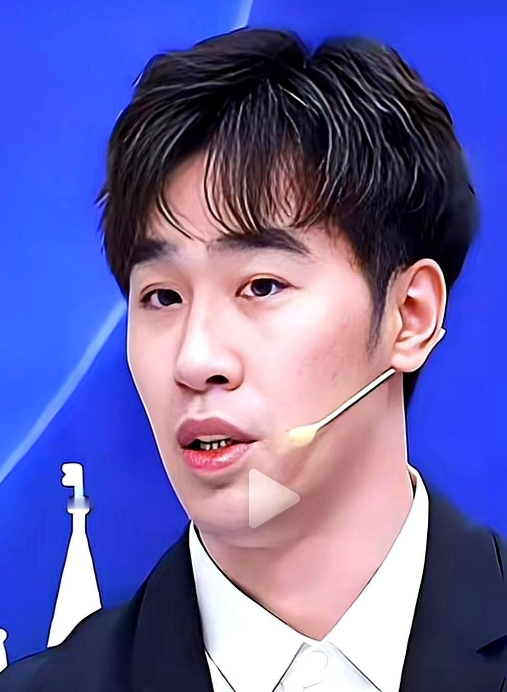 前国手闫安在直播间，抛出一个重磅问题：张本美和这套打法，现在到底谁能克制？他一字