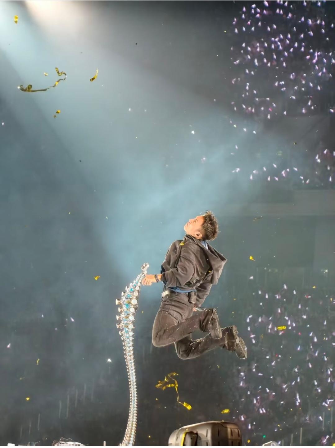 谢霆锋，这张照片拍的真绝了。