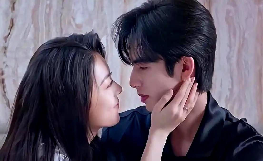 影视公司有个秘密，今天我告诉你。《骄阳似我》原著里，叶蓉被强制流产，钱芳萍重