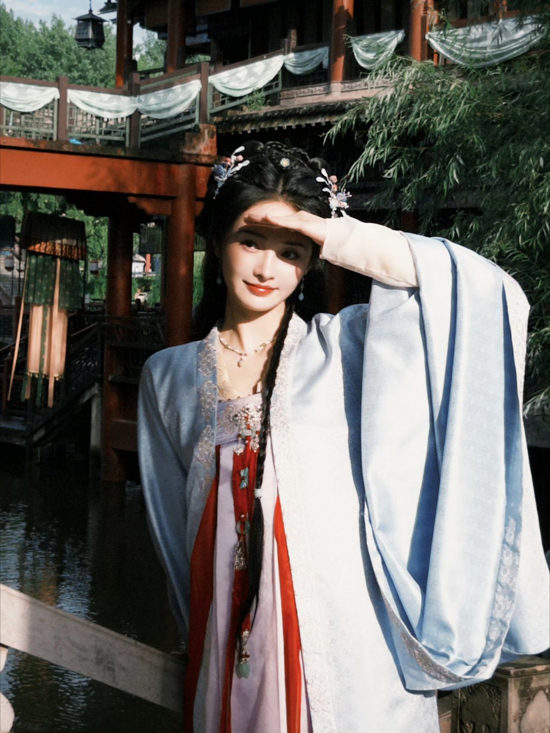 周洁琼演技周洁琼的演技真的让人刮目相看，妥妥的爱豆转型演员的范本！从《小巷人家》