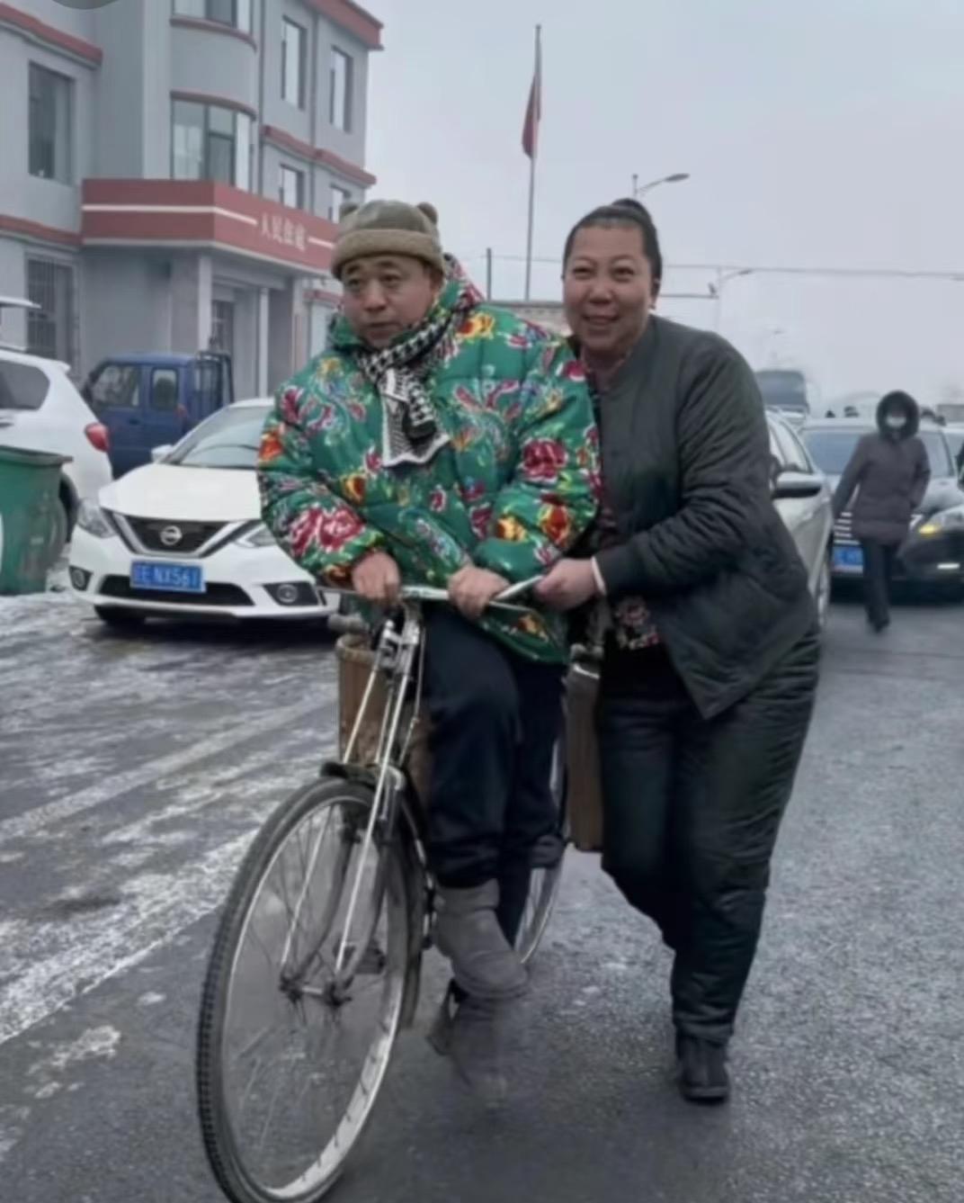 三只羊、东北雨姐成为负面典型，基本上翻身无望。东北好不容易培养两个带货网红，东北
