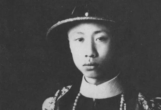 作为最后一个封建王朝，和所有的王朝一样，清王朝也经历了从鼎盛时期一步步走向没落的