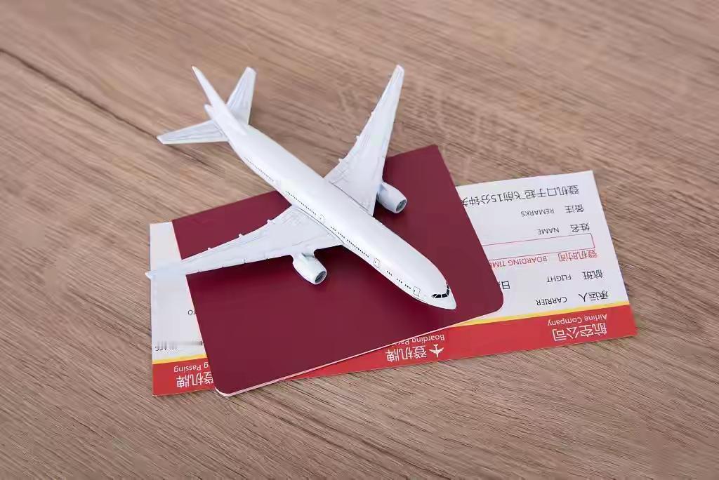 日本的天空突然变得拥挤起来，不是航班增多了，而是撤侨潮正在悄然上演。11月15日