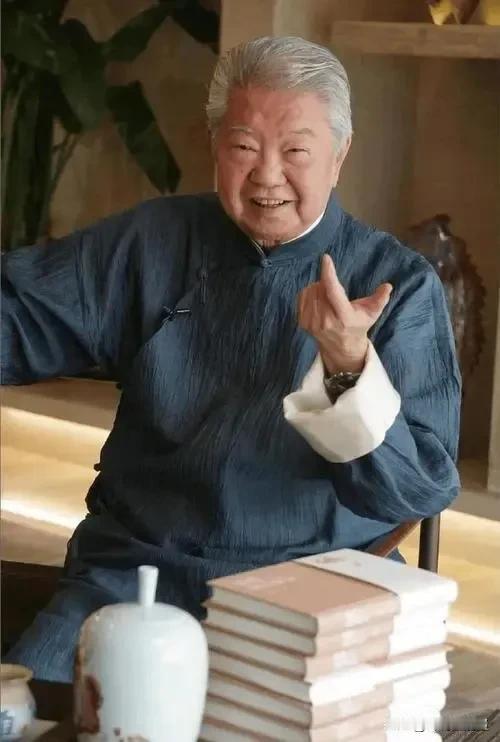 蔡澜icon说：“你接触的人越多越会发现，那些吃饭快、走路快、脾气急、性格直、刀