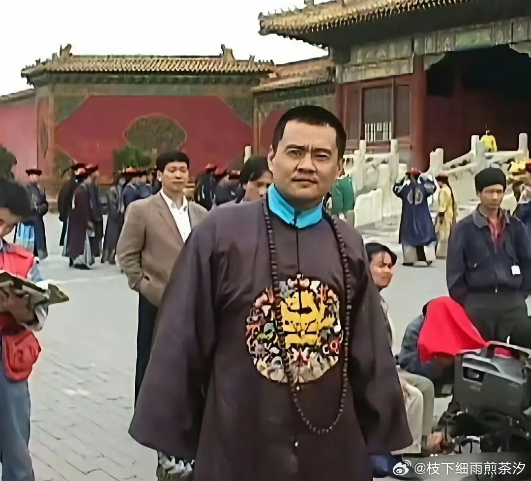 演《雍正王朝》时可以不用剃光头吗？​