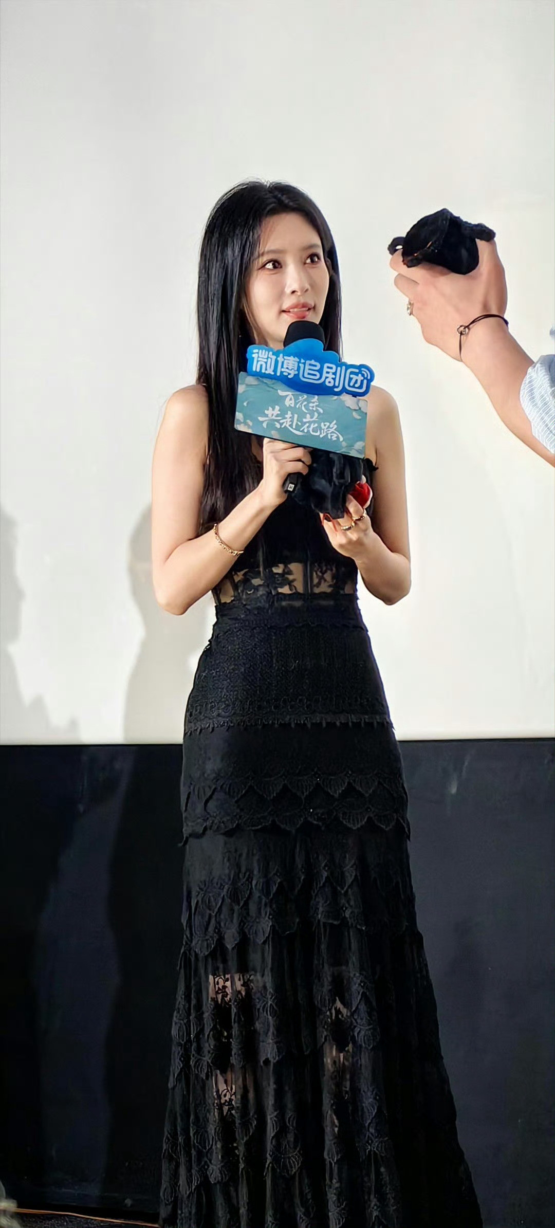 孟子义无聊的游戏搞了一堆孟子义也觉得剧宣游戏无聊孟子义参加百花杀剧宣，面对繁多无