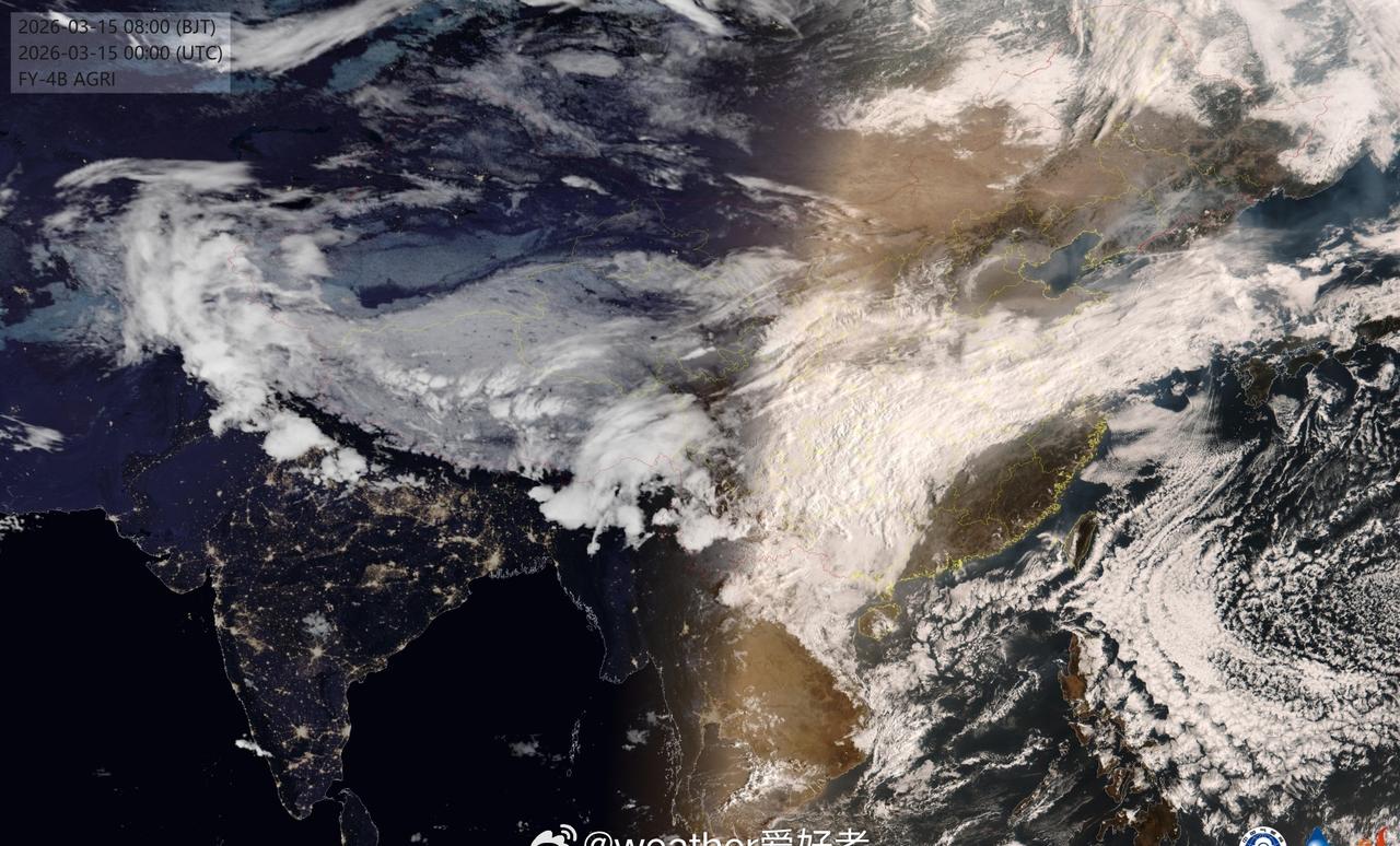 【南方将迎来连续阴雨天气】从云图+雷达看，降水回波正在向长江中下游一带转移，下周