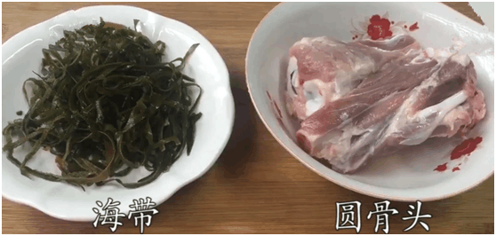 海带和它一起熬制的汤, 鲜美入味, 价格比排骨便宜一半