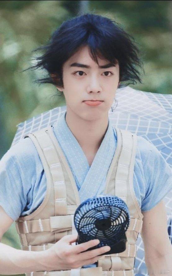 肖战小风扇不离手的可爱宝贝🥺🤲🏻​​​