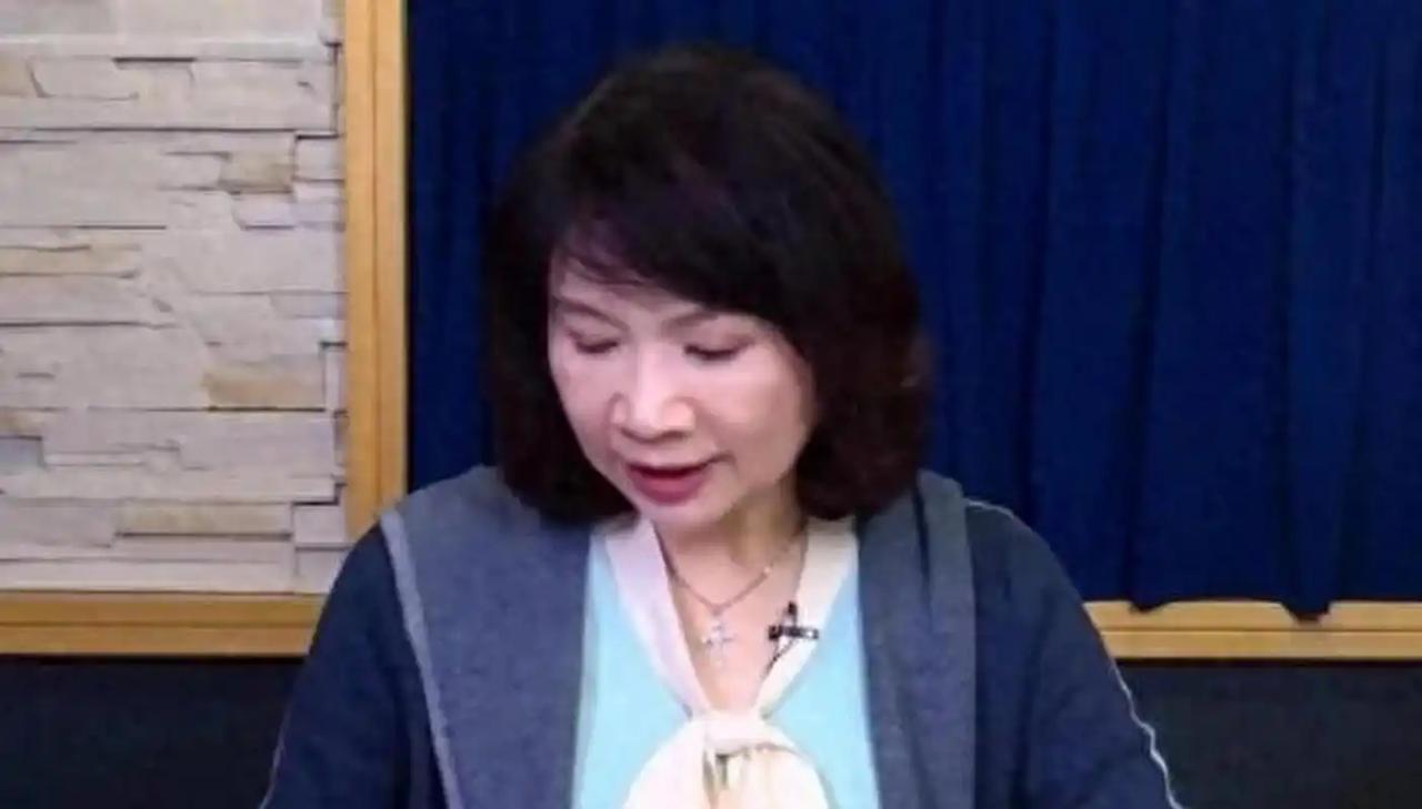 台湾媒体人陈凤馨在节目中谈台湾问题，句句直戳要害。她说，台湾到底是凭什么条件和