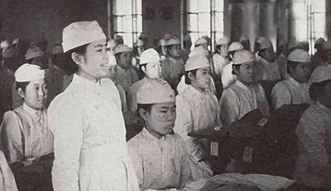 1946年，义勇军第一支队在通化城内，抓获了3000多名日军俘虏，把他们押到冰河