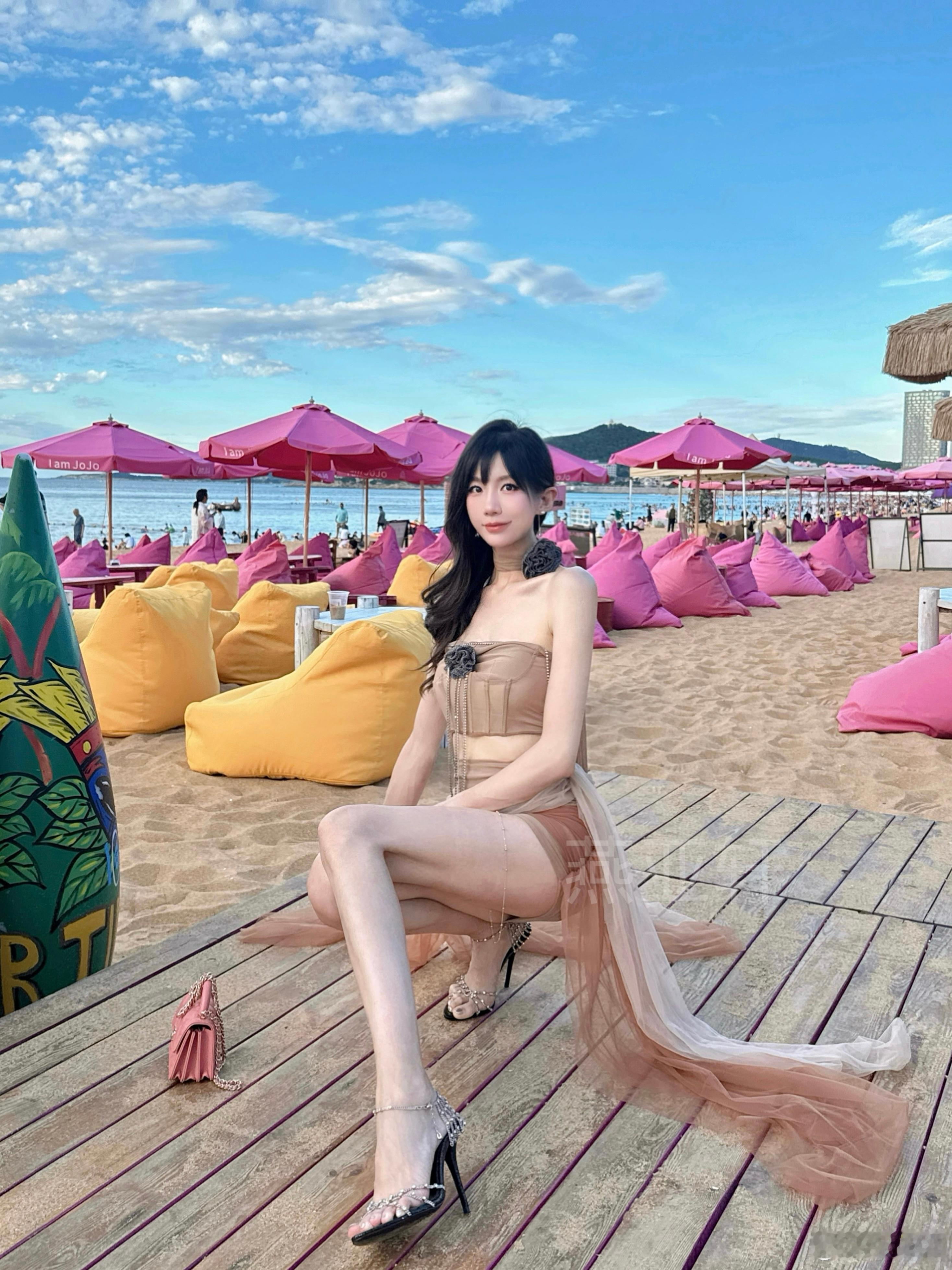 🌊𓈒𓂂🐚⭒˚🐋𓇼𓂂𓈒𓏸燕亚轩今天穿什么海边