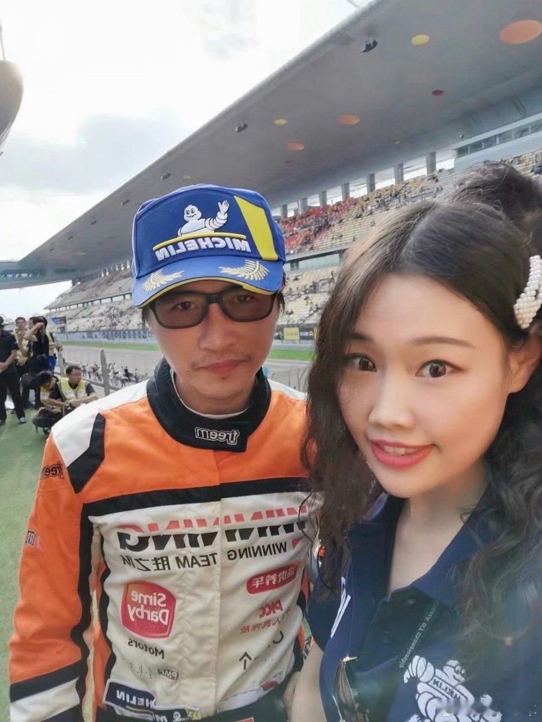 好几个月没有摸赛车了，作为一名自己也跑比赛的车手，看《飞驰人生3》要不要备纸巾呢