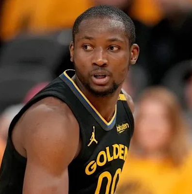 美媒LegionHoops更新社交媒体，转载NBCSports有关乔纳森-库明