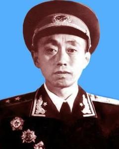 2000年郑维山病重，需要转院治疗时，郑维山：我一定要回一趟家1998年4月，