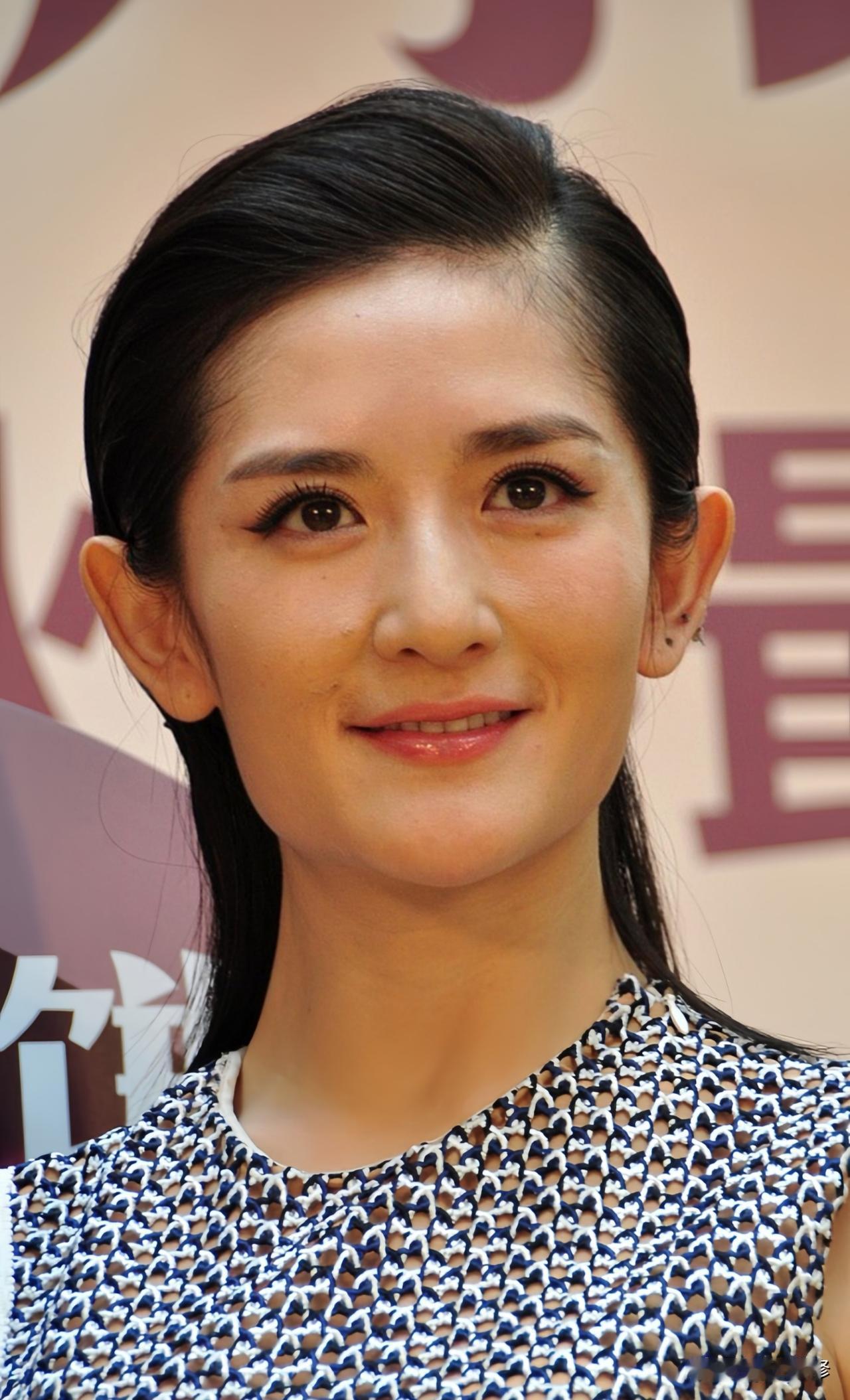全国巡回演唱会，基本上歇菜了！网民七嘴八舌把事情闹大后，官媒一个月内两次出手