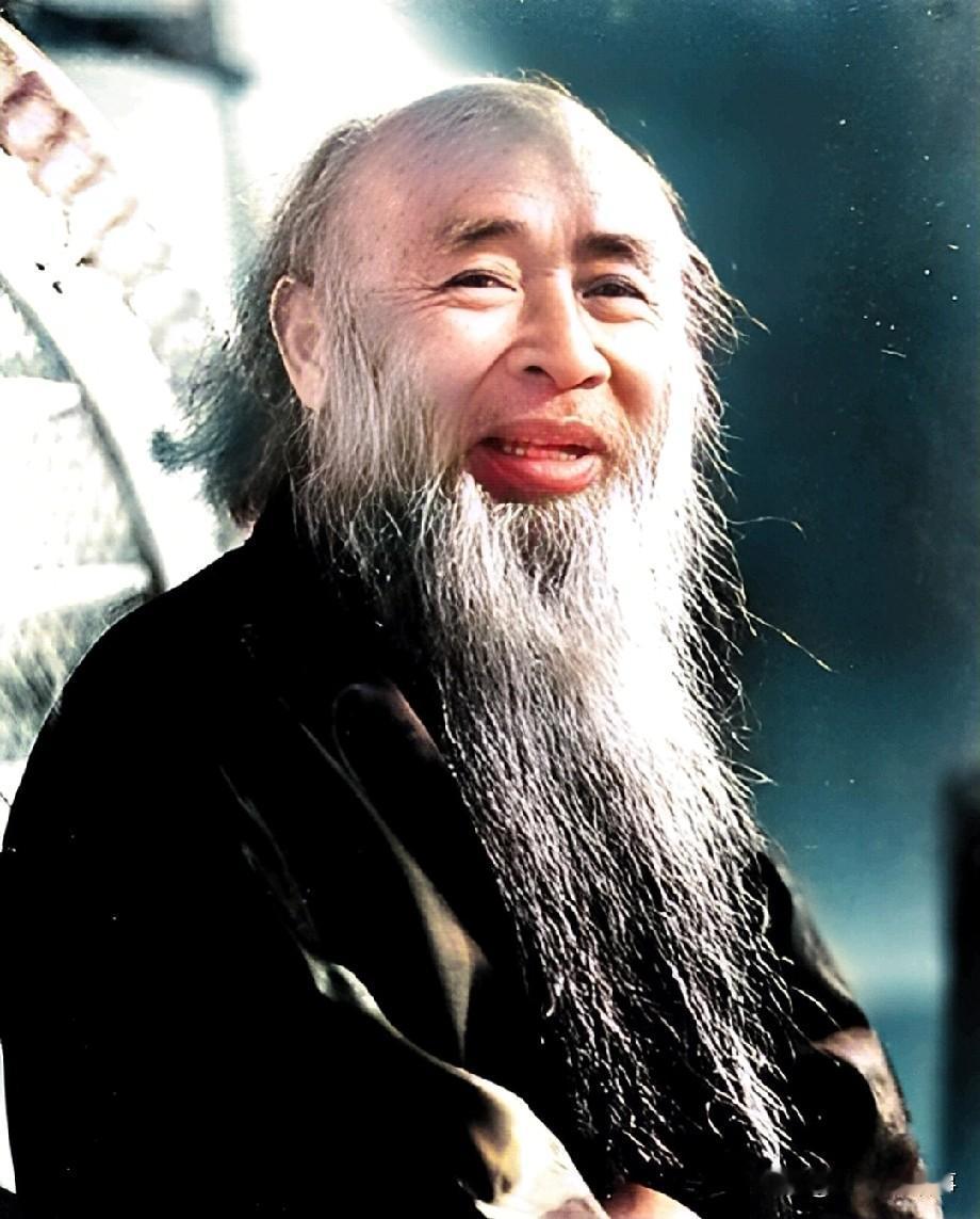 1983年，导演徐克想求张大千墨宝，带着厚礼去拜访，谁知84岁的张大千已封笔多年