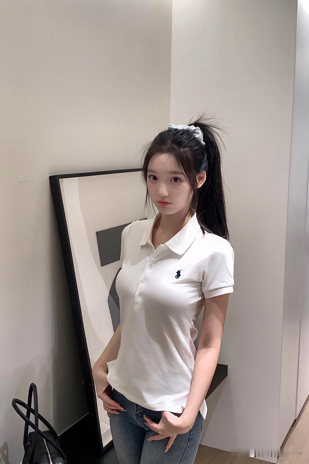 女生怎么搭配服装才能又酷又美高马尾白月光