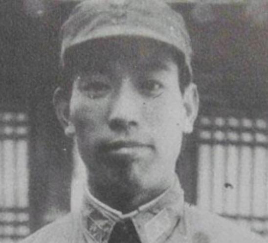 1955年授衔，此人觉得自己各方面都不如王震，他最终却被评为大将“1955年7