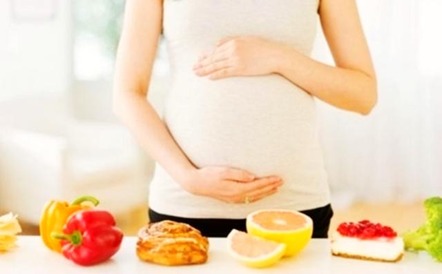 孕妇的肚子真不能随便摸, 严重的话胎儿会停育, 孕妈一定要知道!