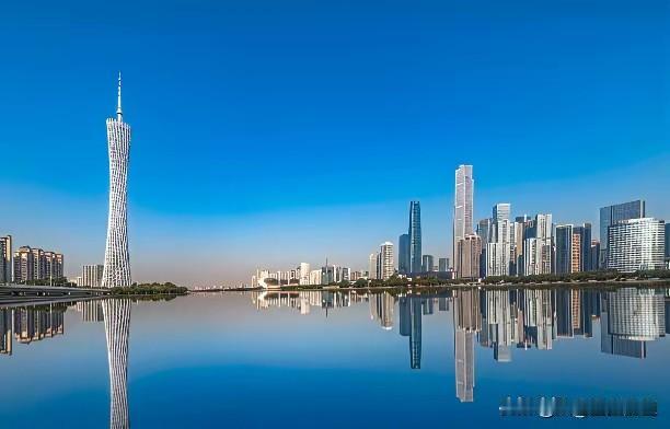 广州三区砸出万亿量级投入攻坚旧改，老城的格局正在迎来重塑。前段时间荔湾、白