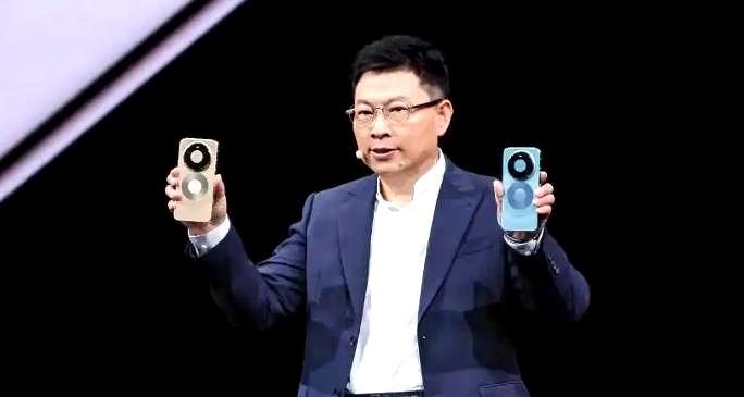 说个搞心态的事实，Mate70Pro+用户请回避。Mate80标准版在配置上