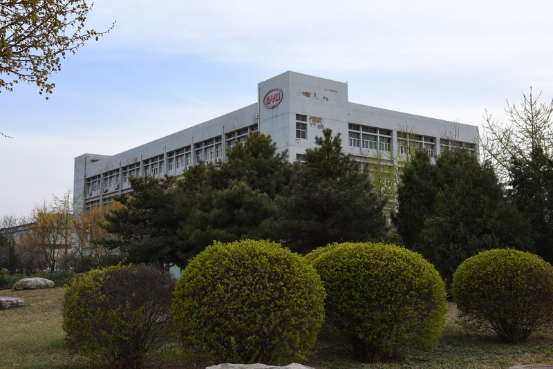 比亚迪智能化战略给车市带来了巨大冲击。去年4月，其智驾车型单月销量占比达71%