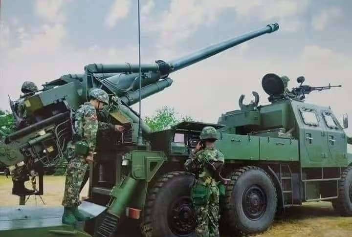 战火烧到中国周边！两支中式武器大军交火：制导炸弹连炸两个师部