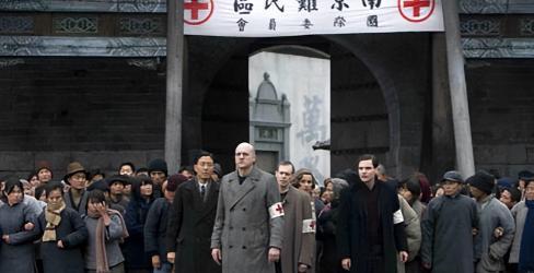 1948年，德国一位63岁的流浪汉，突然收到了一笔2000美元的汇款，他看了一眼