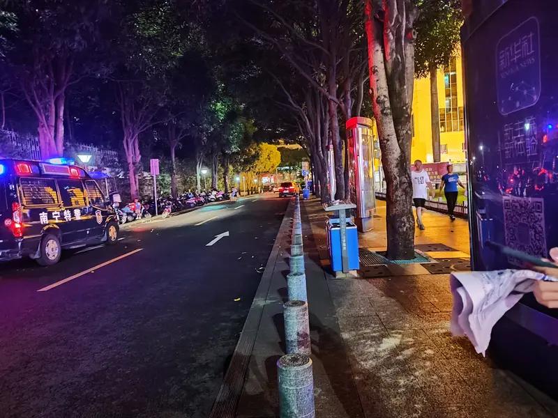 【南宁手机丢失案引发法律风波：醉酒捡手机，赔偿责任谁来担？】近日，广西南宁发