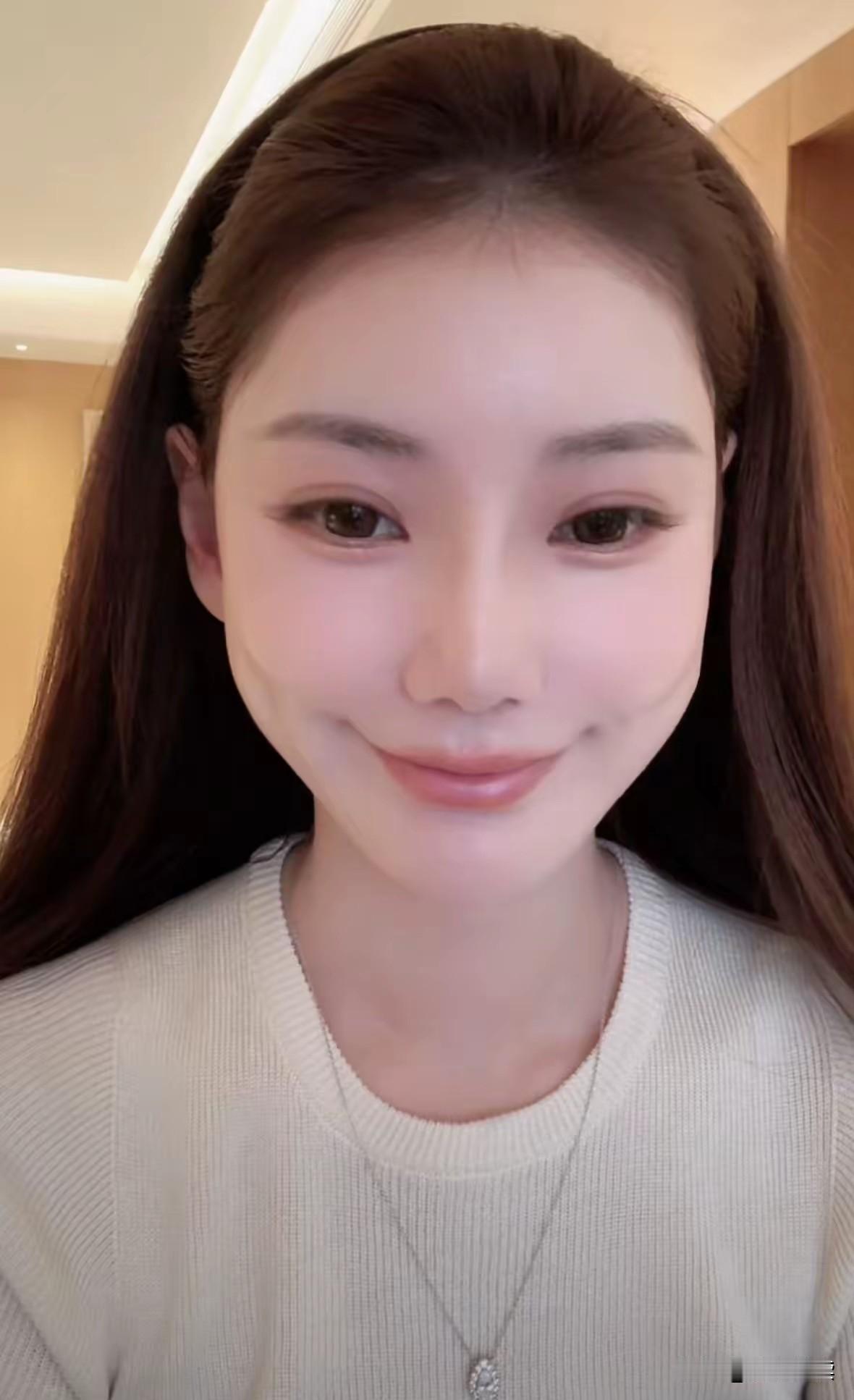 真心想劝马筱梅悠着点吧别一直用力过猛了大家都看了吧马筱梅从法国回来后的首