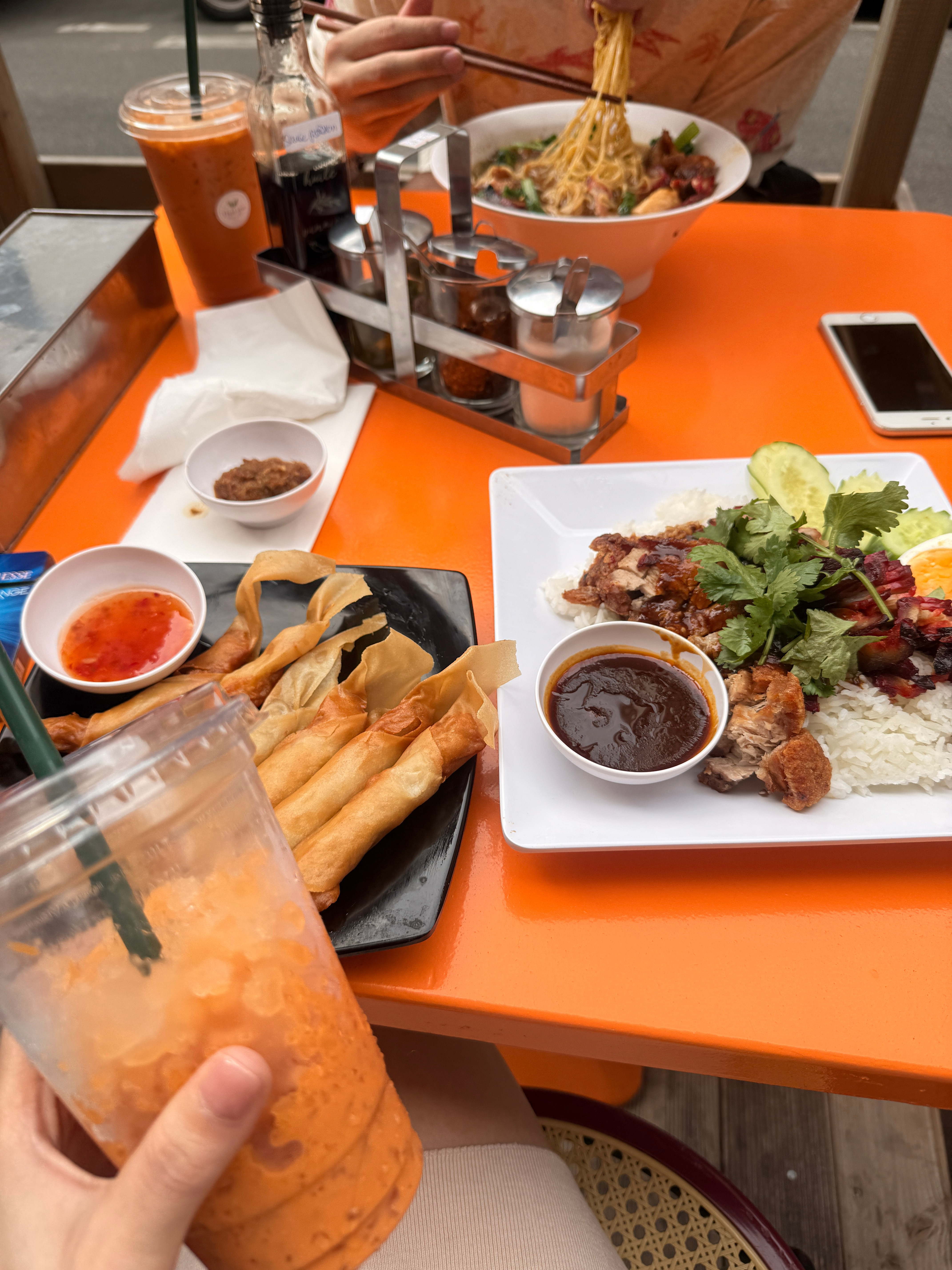来个猪脚饭法餐吃不习惯​​​