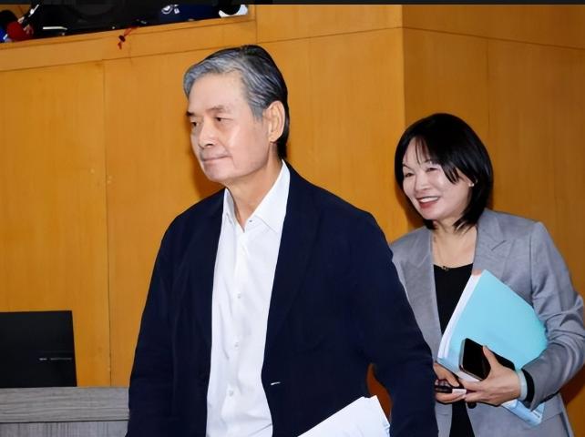 马英九基金会这场闹剧终于真相大白！经过33天的调查，董事会三人小组正式公布结论：