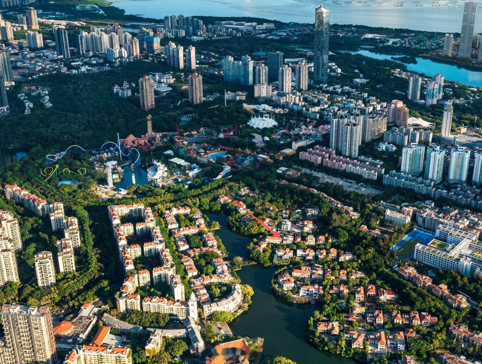 南山纯水岸二期18号临湖大独栋庄园别墅，454平产证，占地面积1200平，套内1