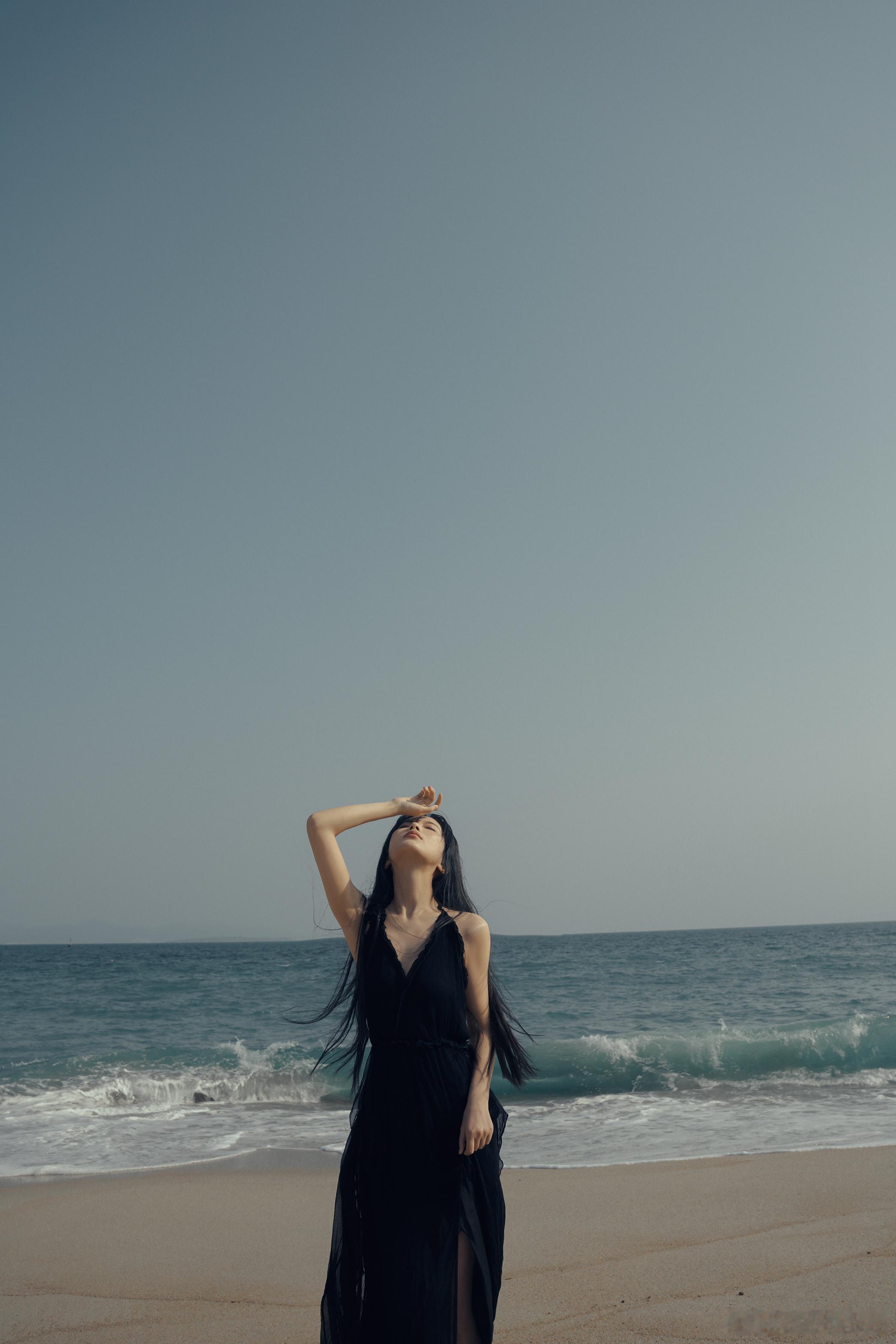 海是静谧蓝