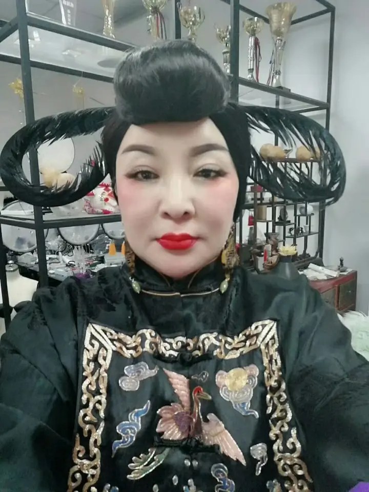 人生如戏，戏如人生