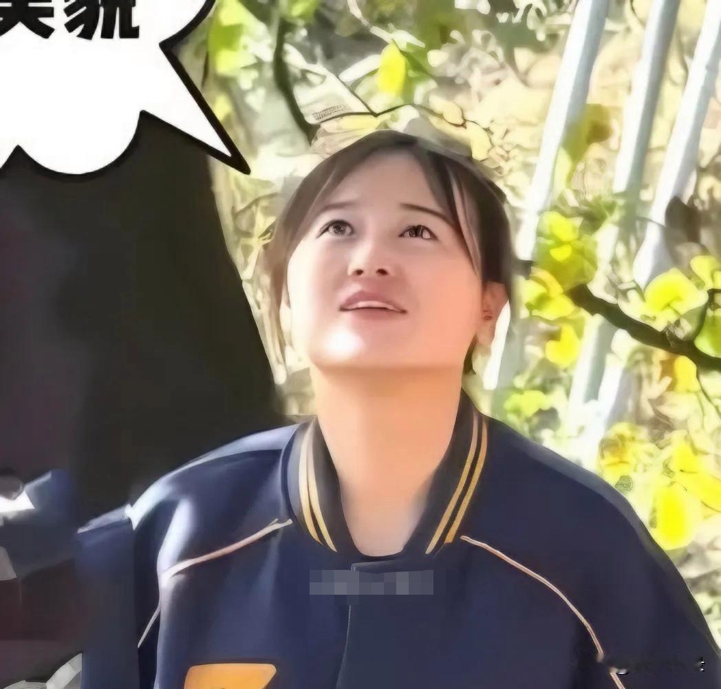 辛柏青朱媛媛17岁女儿本本这颜值，简直是复制粘贴她妈啊!网友偶遇大孤山祈福的