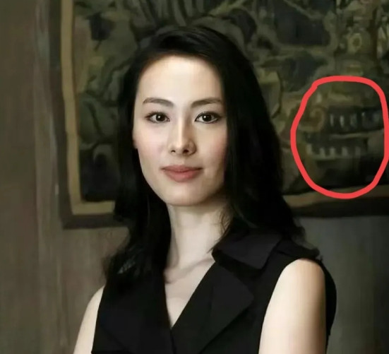 李泽楷想通了，现在孩子都长大了，梁洛施从此再也不用为他守身如玉了。这么多