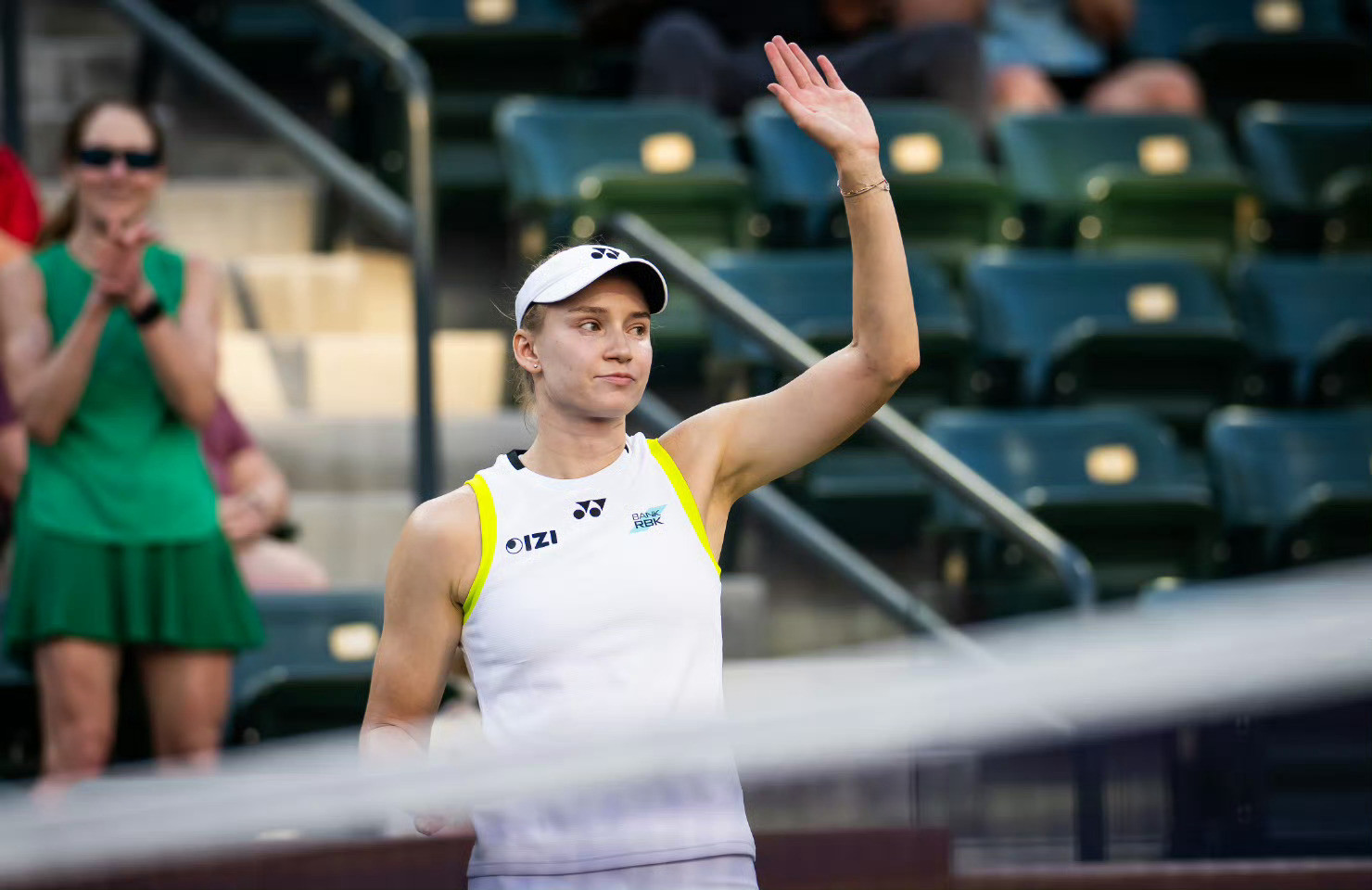 下周女网TOP3小小洗牌，莱巴金娜首次来到NO.2，斯瓦泰克下滑至第三。1️⃣萨