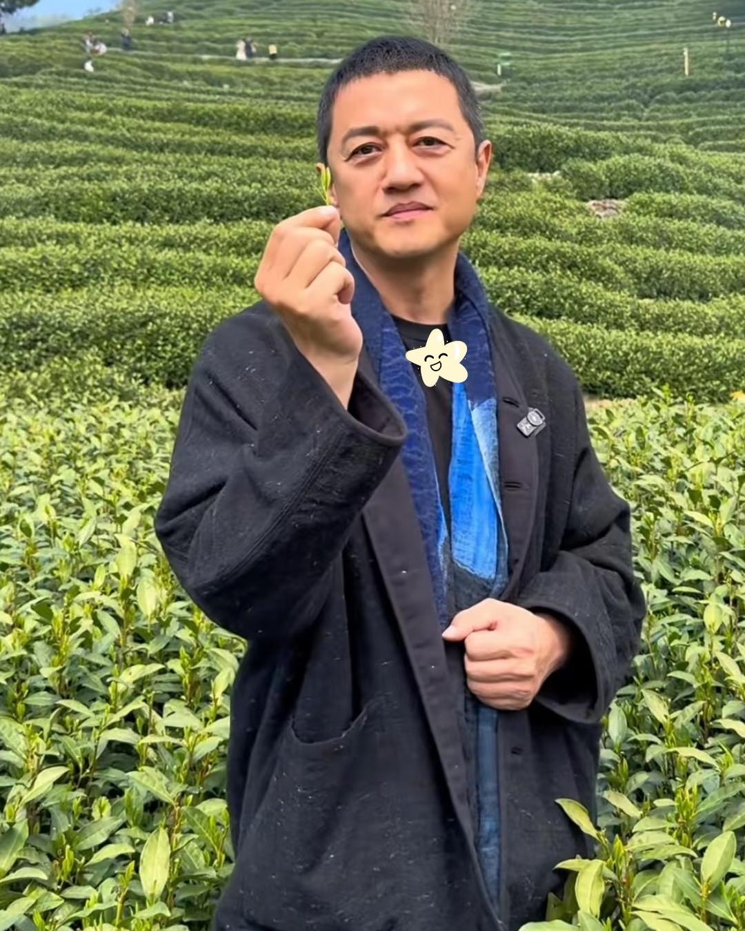 李亚鹏这波逆袭,哪是靠运气?卖茶三年还清1.8亿,赢的是“实在”。