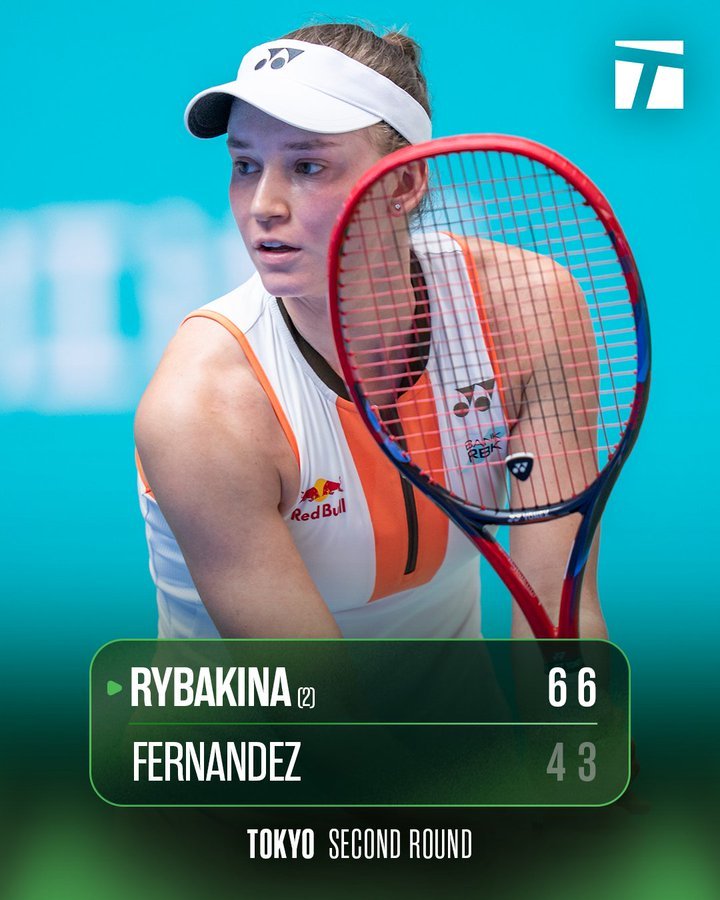 WTA500东京站第二轮，2号种子莱巴金娜6-4、6-3复仇费尔南德斯，取得本赛