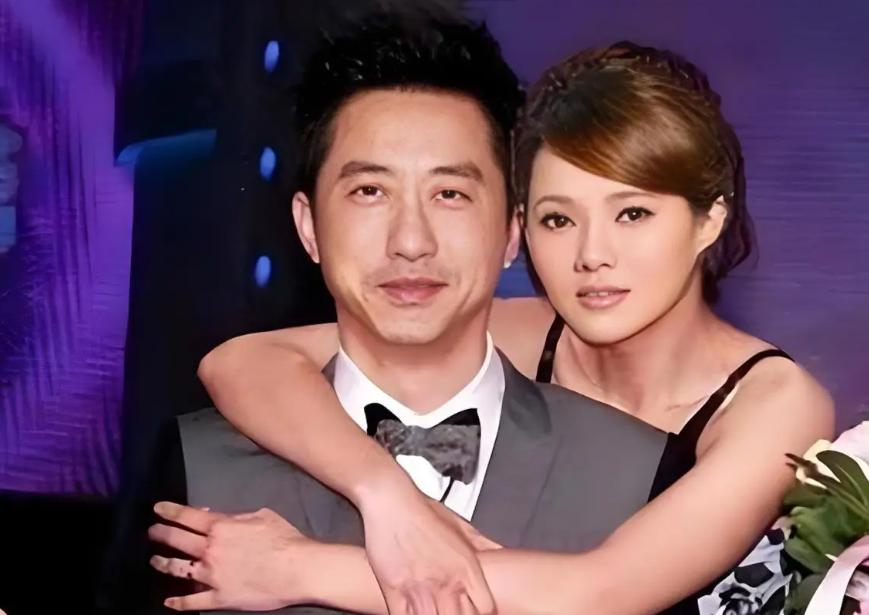 2008年，张宇提醒好朋友庾澄庆：“你老婆伊能静，最近有点诡异，你可要当心。”庾