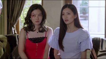 张嘉译演喜剧也是相当哇塞的，很可爱的样子！《一仆二主》很好看，张嘉译就得和闫妮