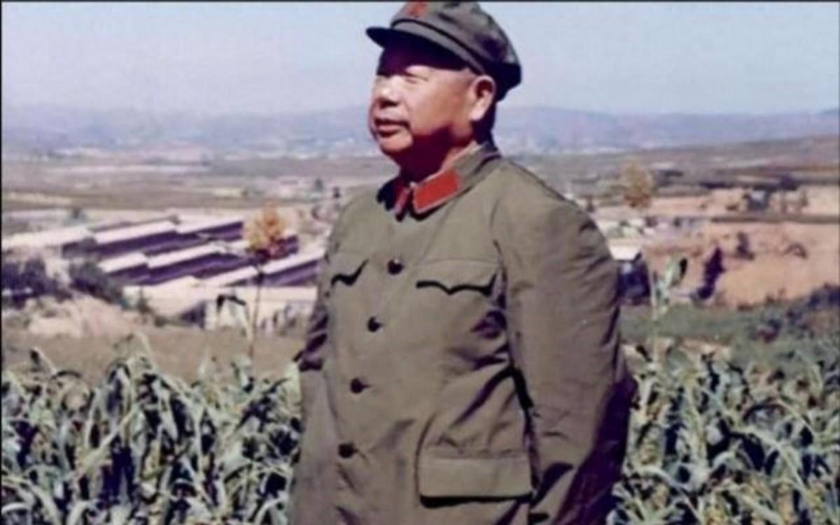 陈锡联真的“夺取”了叶剑英的军权吗？毛主席临终前为何把军权交给了陈锡联1954