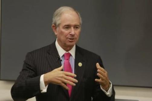 美国再次诞生“叛国者”？美国财政部长表示，中国再不卖稀土，我就把几十万留学生全赶